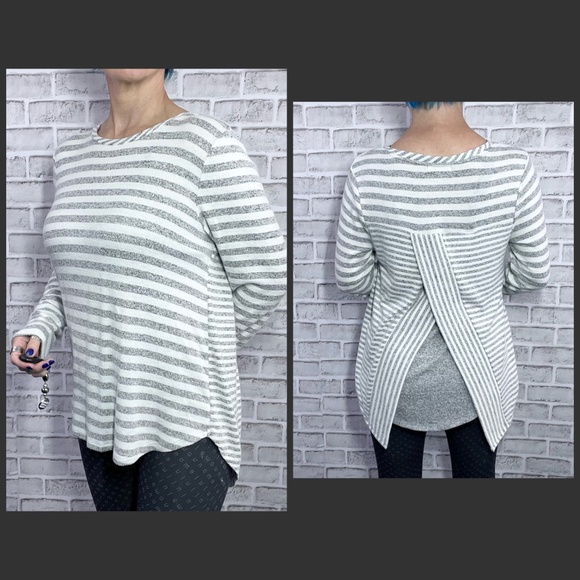 Peyton Primrose Tops - NWOT |•PEYTON PRIMROSE•| Super SOFT Oversize Split Back Striped Long Sleeve